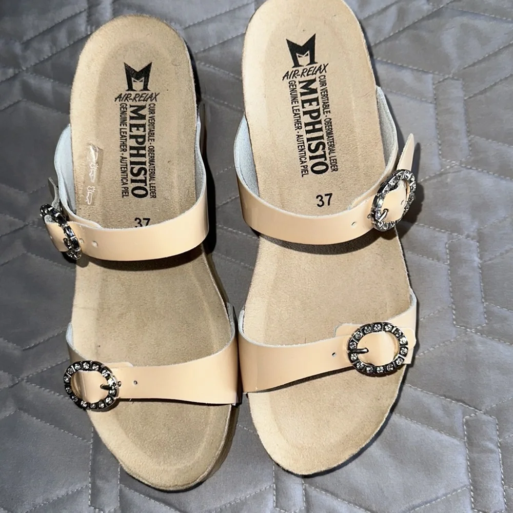 Sz 37(7.5)⭐️New Mephisto Lidia Nude Crystal Patent Leather Wedge.⭐️See Reference - Picture 7 of 15